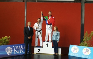 561b9f54d5757_PodiumJenaLouisFoucattechnique.jpg